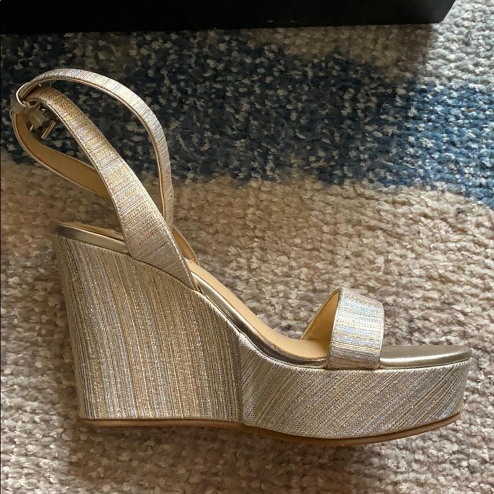 Badgley Mischka Wedges